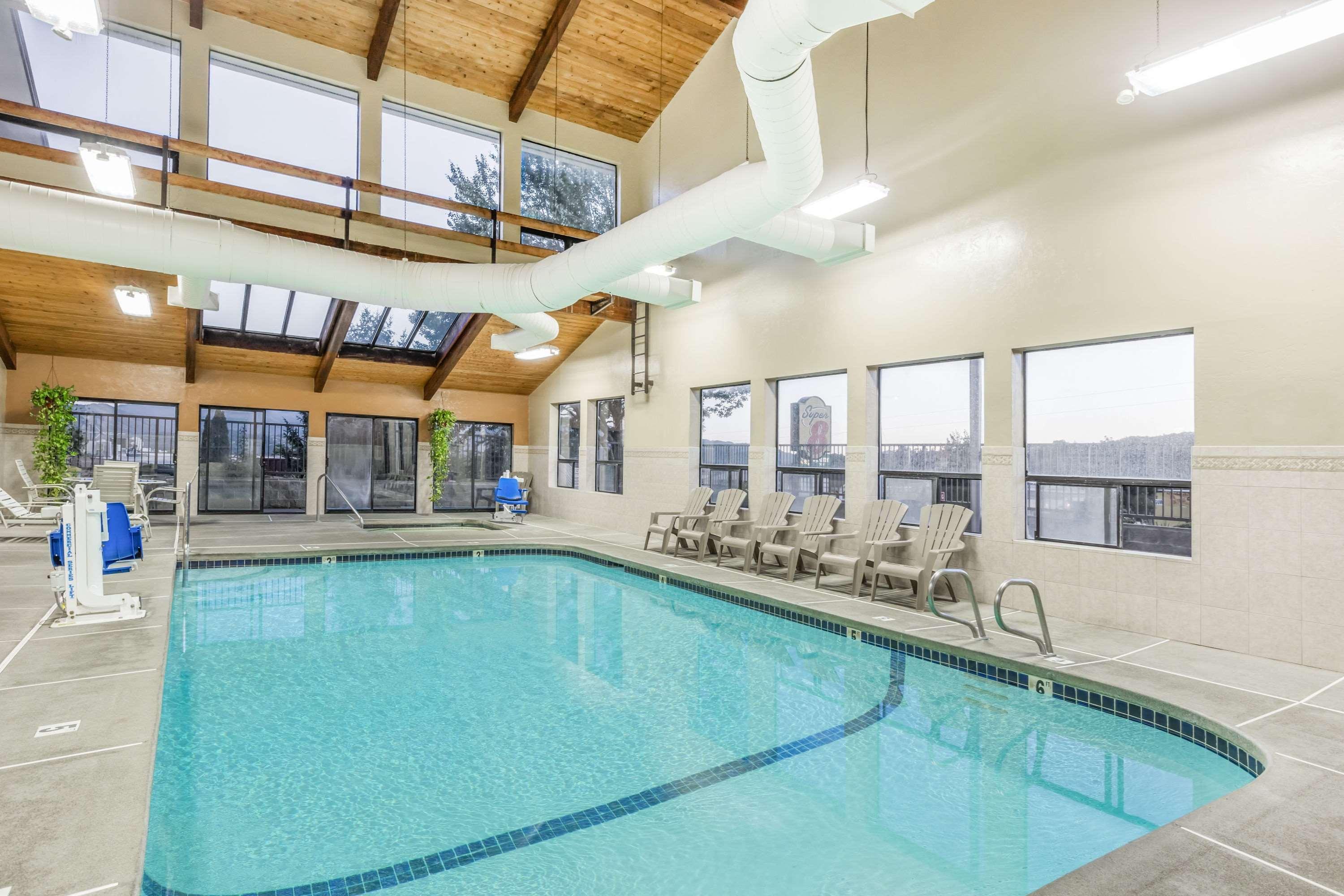 Super 8 By Wyndham Grants Pass Motel Екстериор снимка